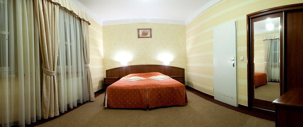 Comfortbiznes Pruszków Exteriér fotografie