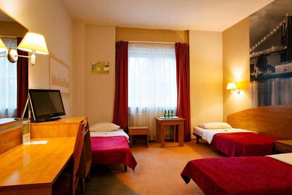 Comfortbiznes Pruszków Exteriér fotografie