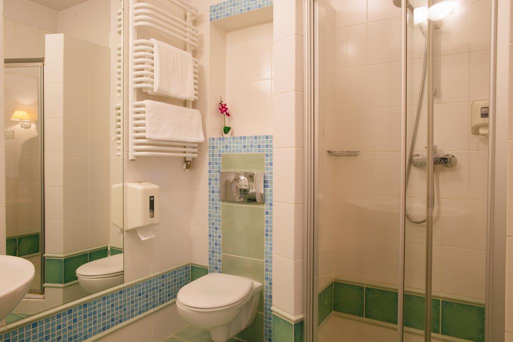 Comfortbiznes Pruszków Exteriér fotografie